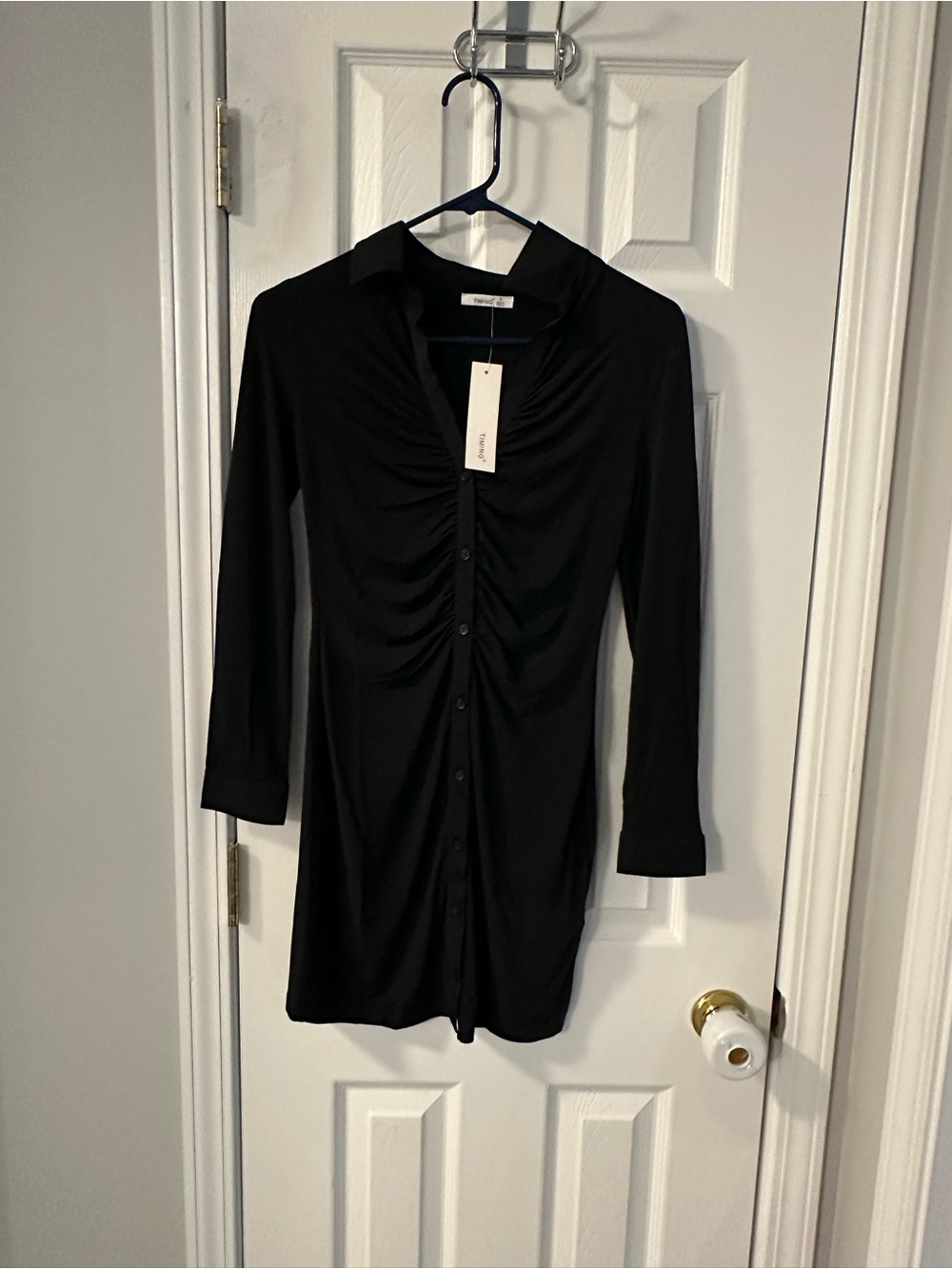 NWT Timing Black Ruched Button-Front Long Sleeve Dress